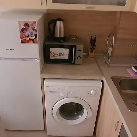 таня 10 アパート *