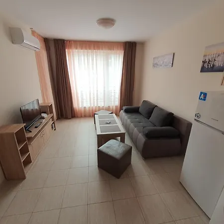 таня 10 * Pomorie