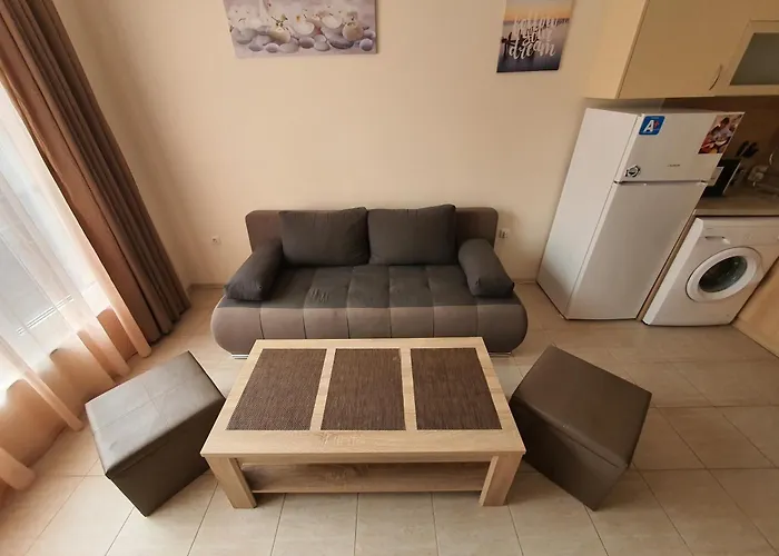 таня 10 Appartamento Pomorie